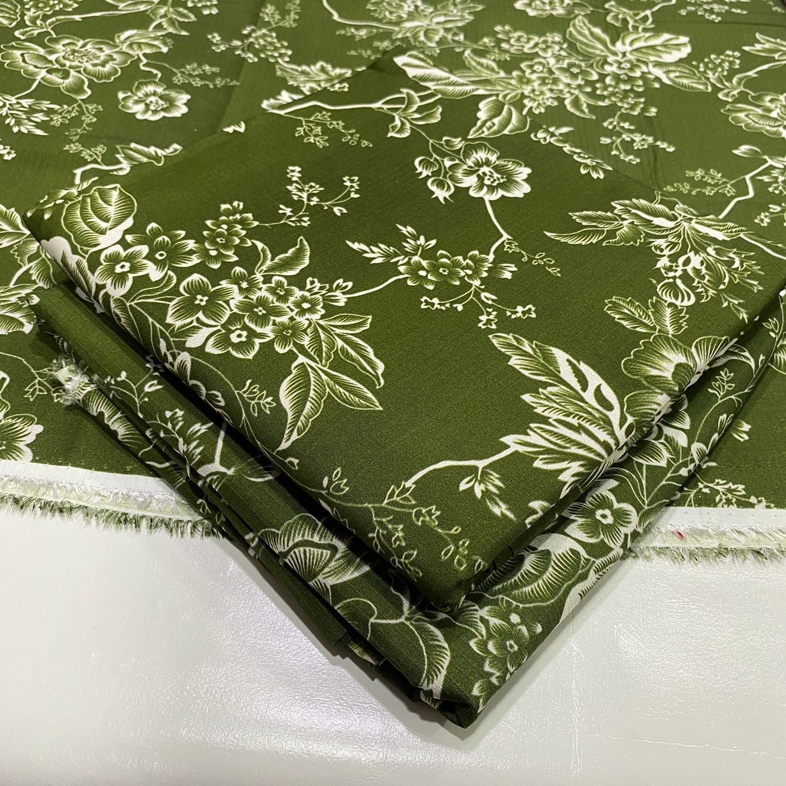 Bareeze Linen Unstich 2pcs